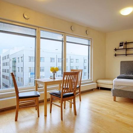 Studio Apartment In Quiet Heart Of Everything Tallinn Eksteriør bilde