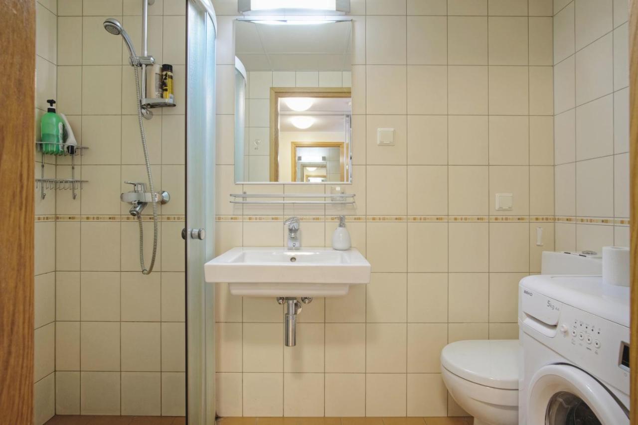Studio Apartment In Quiet Heart Of Everything Tallinn Eksteriør bilde